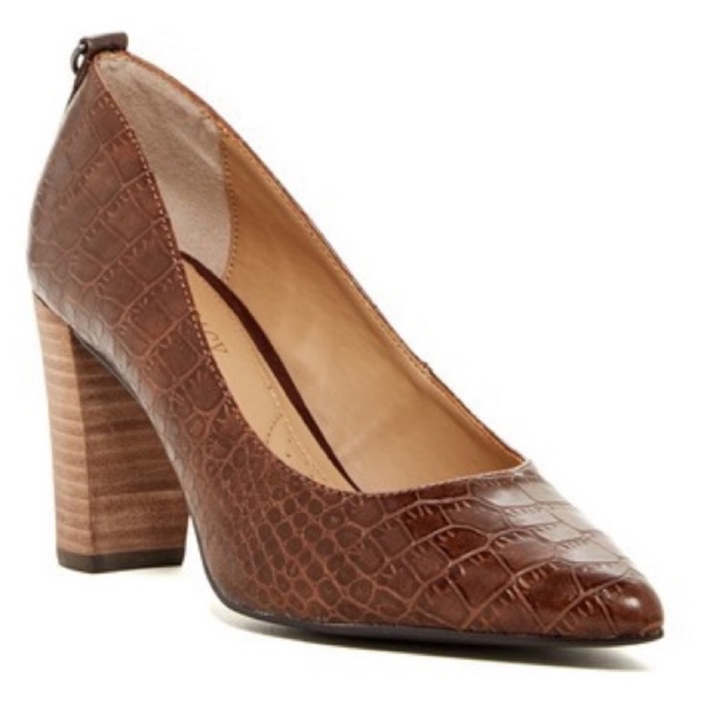 EUC Ellen Tracy Plush Brown Crocodile Embossed Stacked Heel Pointed Toe, Size 9M